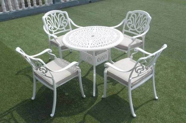 Белая садовая мебель Harold IV из литого алюминия