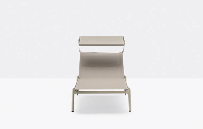 Шезлонг металлический с обивкой Rail песочный 1800х725х305-788 мм Шезлонг металлический с обивкой Rail песочный 1800х725х305-788 мм