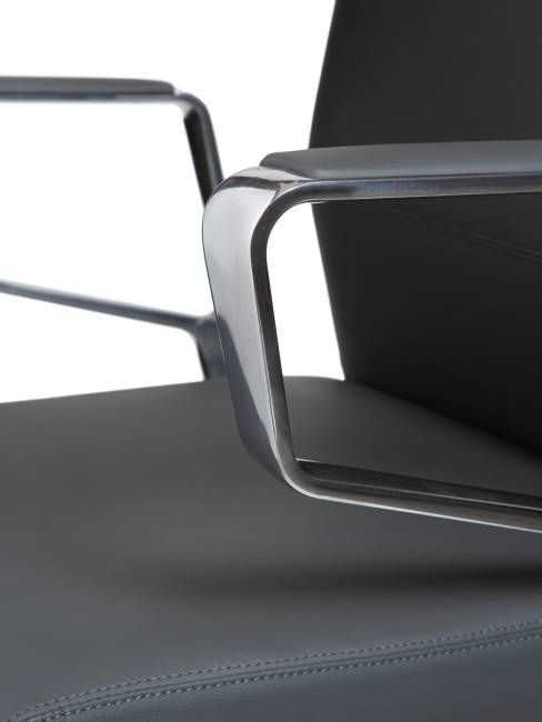 Кресло офисное / Вэст / West  / серая кожа / алюминиевая база