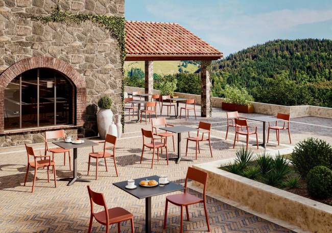 Стул пластиковый To-Me белый 490х470х800 мм