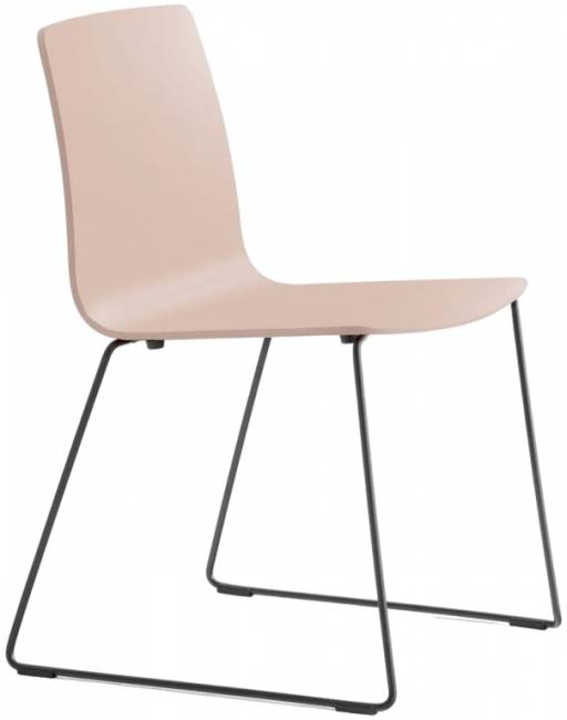 Стул пластиковый на полозьях Inga черный, нежно-розовый 540х540х800 мм