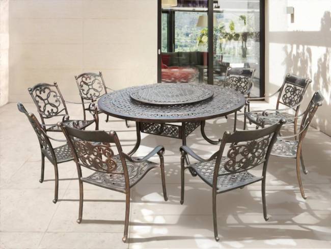 Металлическая обеденная группа из литого алюминия