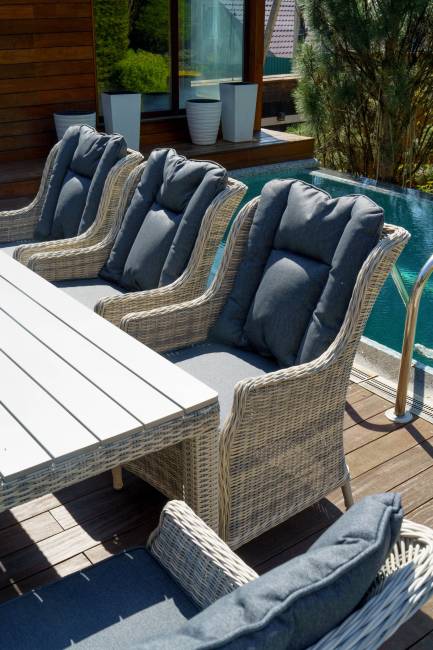 Стол обеденный из искусственного ротанга "Венеция 230", серый