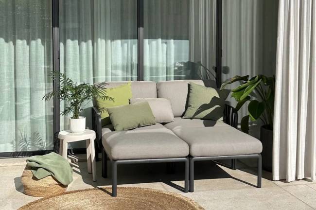 Пуф пластиковый с подушкой Komodo Pouf антрацит, серый 700х700х490 мм