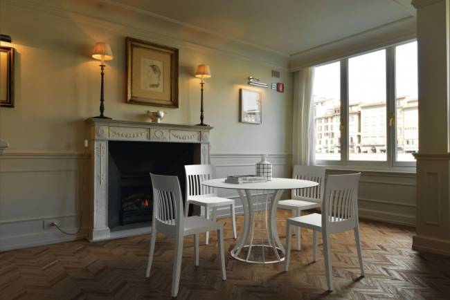 Стол ламинированный обеденный Onix Round Ø1590х750 мм