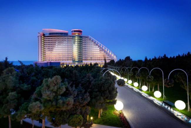 Светильник пластиковый Шар 200 Globo Lighting OUT белый Ø2000х2000 мм