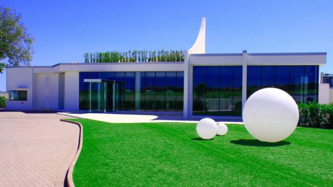 Светильник пластиковый Шар 200 Globo Lighting OUT белый Ø2000х2000 мм