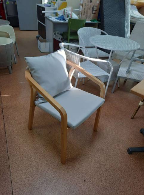 Кресло деревянное с подушками Pablito 590х630х740 мм