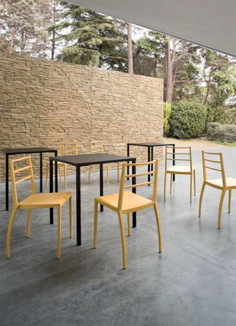 Стол ламинированный Simply 600х600х750 мм