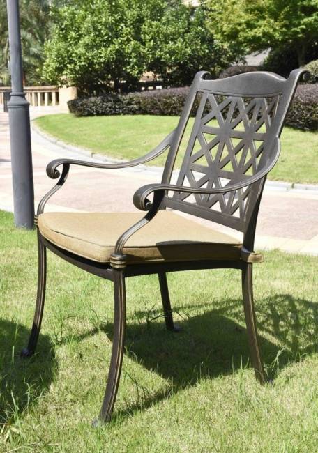 Кресло Richard из литого алюминия Кресло Richard из литого алюминия