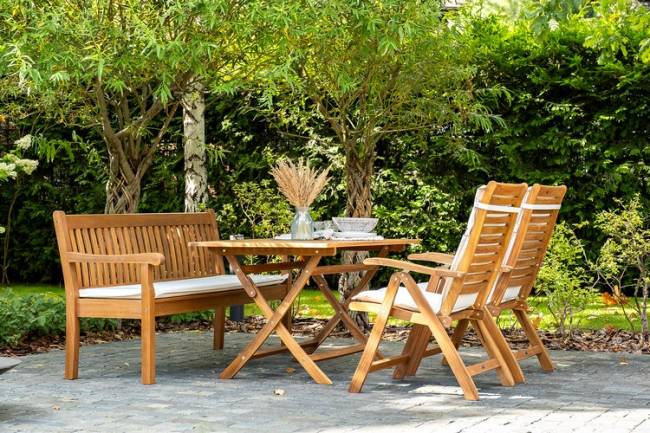 Обеденный комплект из акации KARO со скамьей  Joygarden