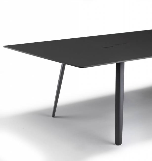 Стол ламинированный с каналом для протяжки проводов Squid OF антрацит, черный fenix 2990х1200х730 мм