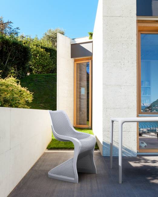 Стол пластиковый Mango белый 720х720х720 мм Стол пластиковый Mango белый 720х720х720 мм