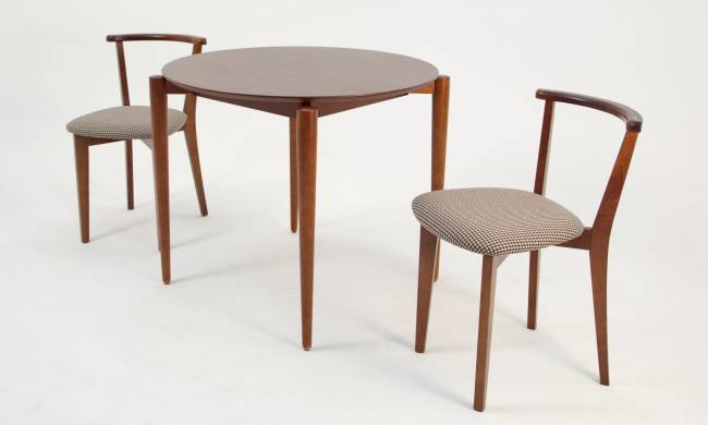 Стол Pawook К 90 орех со стульями Франк ПМ орех/гусиная лапка