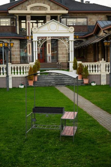 Мангал для дачи с крышей мм-26