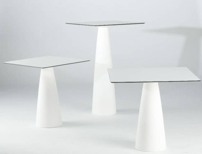 Стол из HPL пластика светящийся Hopla Lighting белый 690х690х720 мм