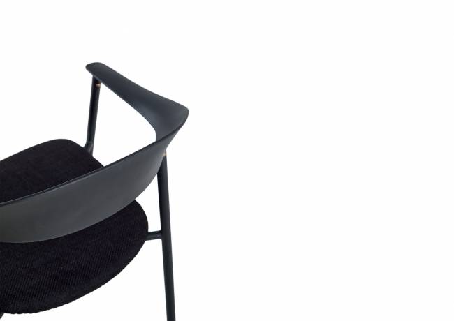 Стул Eila с подушкой пластик черный
