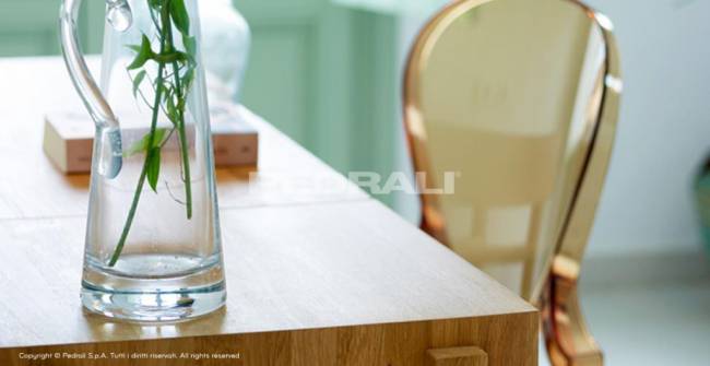 Стул прозрачный Queen янтарный 475х520х900 мм