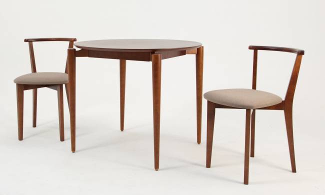 Стол Pawook К 90 орех со стульями Франк ПМ орех/бежевая рогожка