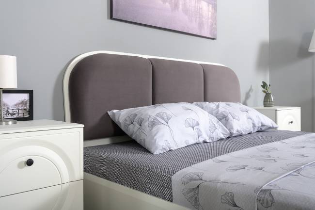 Кровать с мягкой спинкой с ортопедическим основанием Валенсия цвет белый шагрень/ткань велутто 19
