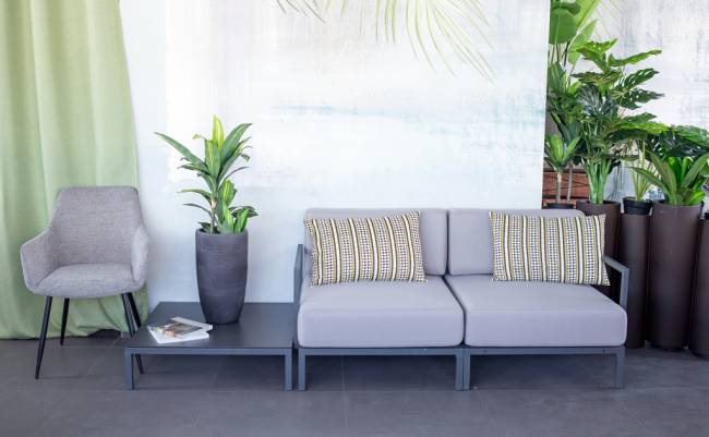 Столик ламинированный журнальный Slim Center Low Table (E) 740х740х210 мм