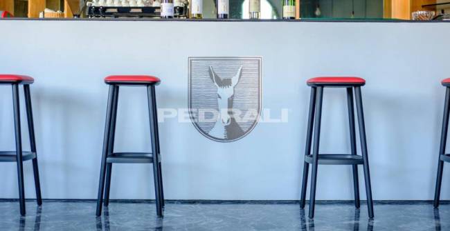 Табурет барный с обивкой Babila 360х320х780 мм Табурет барный с обивкой Babila 360х320х780 мм