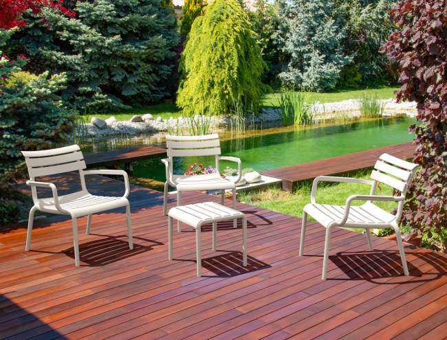 Столик пластиковый журнальный Paris Side Table белый 420х410х400 мм