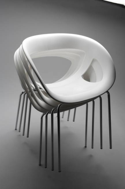 Кресло пластиковое Moema 69 жемчужно-серый 590х540х790 мм