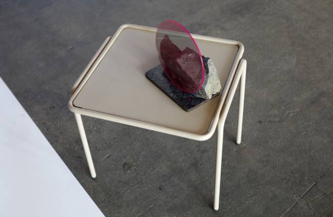 Столик кофейный металлический Dress Code тортора 450х410х400 мм