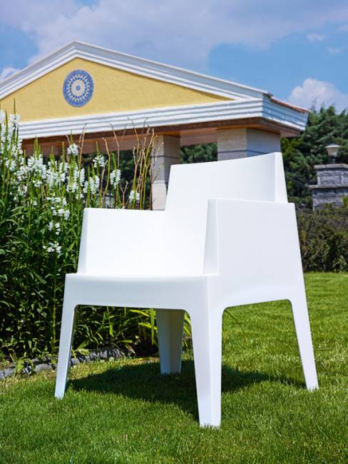 Кресло пластиковое Box белый 650х580х800 мм