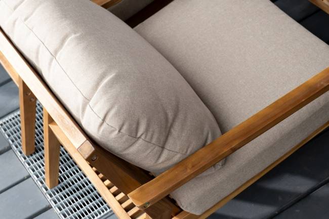 Кресло из акации МОНА