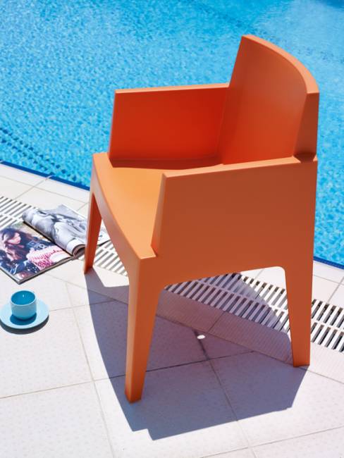 Кресло пластиковое Box оранжевый 650х580х800 мм Кресло пластиковое Box оранжевый 650х580х800 мм