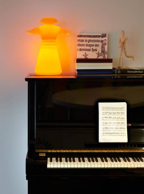 Светильник пластиковый настольный Робот Mr. Bot Lighting 370х270х450 мм