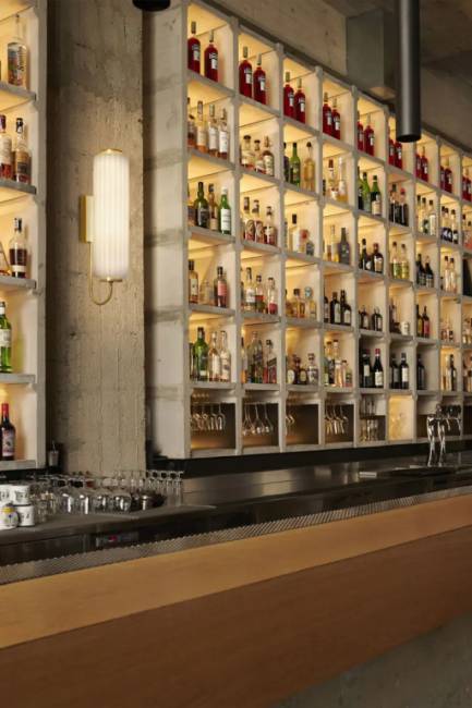 Светильник пластиковый настенный Cordiale Applique Lighting LED белый 220х150х650 мм