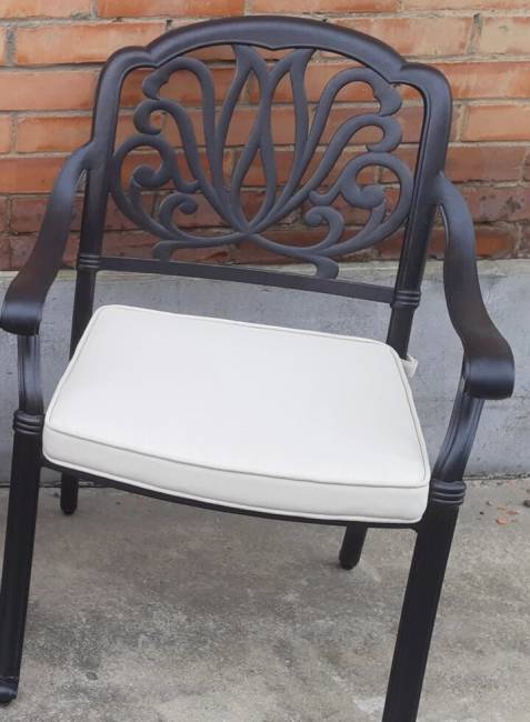 Обеденная группа из литого алюминия Louis VIII Обеденная группа из литого алюминия Louis VIII