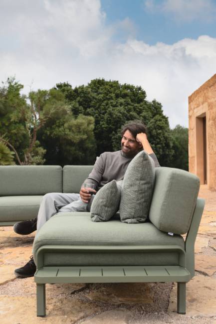 Столик пластиковый боковой Maximo Portaoggetti кактус 210х800х205 мм