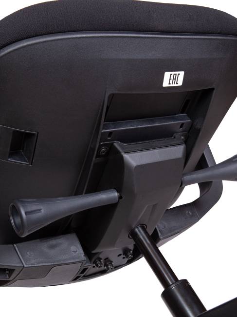 Кресло офисное / Oslo black / черная сетка /черный пластик / база черная