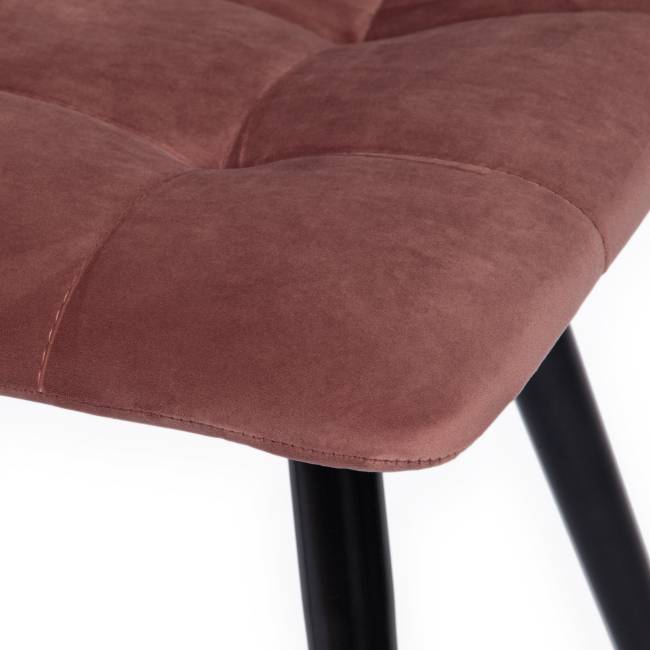 Стул CHILLY (mod. 7095-1) / 1 шт. в упаковке ткань/металл, 45x53х88 см, высота до сиденья 50 см, коралловый barkhat 15 /черный коралловый barkhat 15 /черный ткань/металл