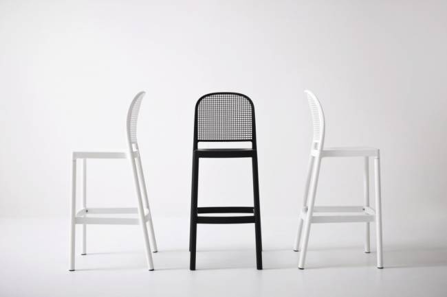 Стул пластиковый барный Panama коричневый 480х590х1140 мм Стул пластиковый барный Panama коричневый 480х590х1140 мм