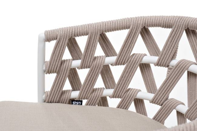 "Диего" стул плетеный из роупа, каркас из стали белый, роуп бежевый круглый, ткань бежевая