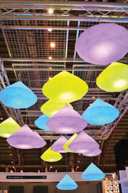 Светильник пластиковый подвесной Bijoux Lighting Ø600х400 мм Светильник пластиковый подвесной Bijoux Lighting Ø600х400 мм