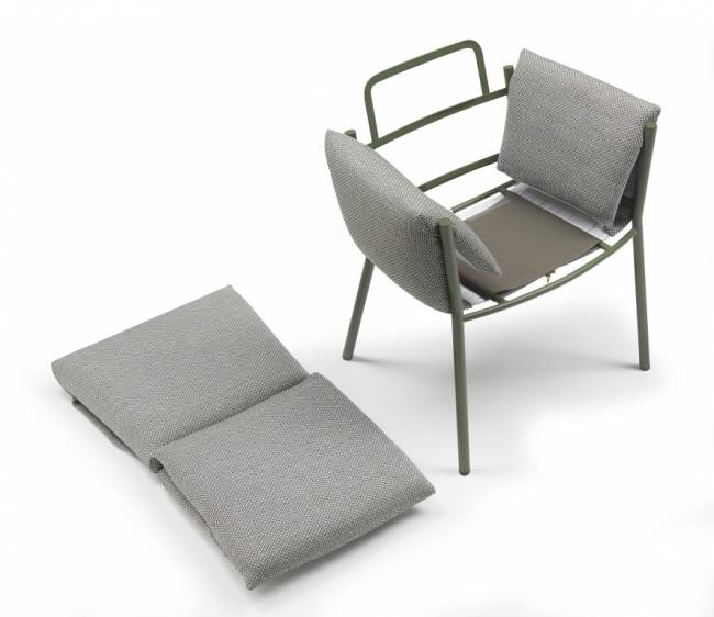 Кресло металлическое c подушками Brezza мокко, красный 620х550х790 мм Кресло металлическое c подушками Brezza мокко, красный 620х550х790 мм