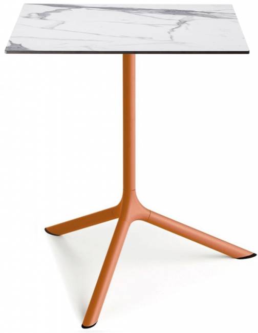 Стол ламинированный обеденный Tripe Maxi терракотовый, белый мрамор Каррара 700х700х740 мм Стол ламинированный обеденный Tripe Maxi терракотовый, белый мрамор Каррара 700х700х740 мм