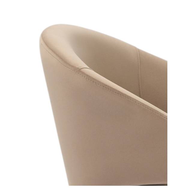 Дизайнерский стул Томас на усиленной опоре, латте, основание хром