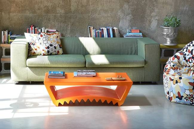 Стол-пуф пластиковый журнальный Tac Standard 1150х600х330 мм