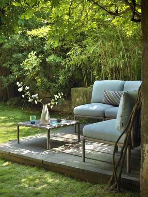 Диван пластиковый с подушками Komodo 3 тортора, лед 2160х780х880 мм Диван пластиковый с подушками Komodo 3 тортора, лед 2160х780х880 мм