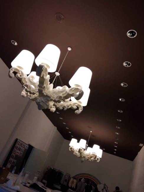 Светильник пластиковый подвесной Crown Of Love Standard 1940х1740х1050 мм