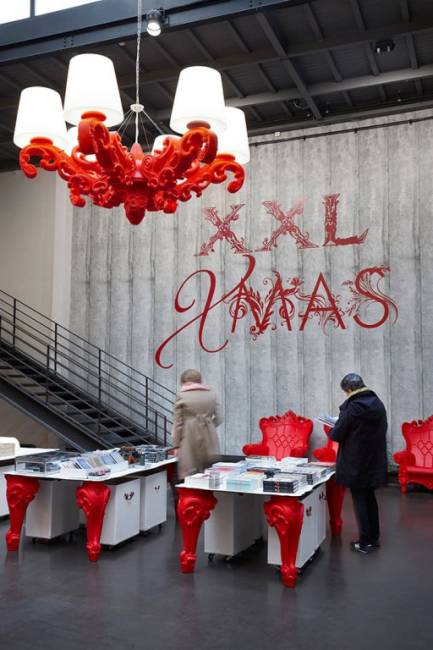 Светильник пластиковый подвесной Crown Of Love Standard 1940х1740х1050 мм