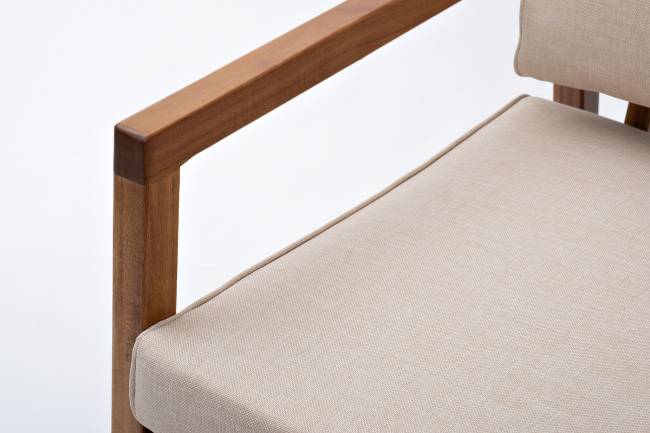 Кресло из акации CALISTO  Joygarden