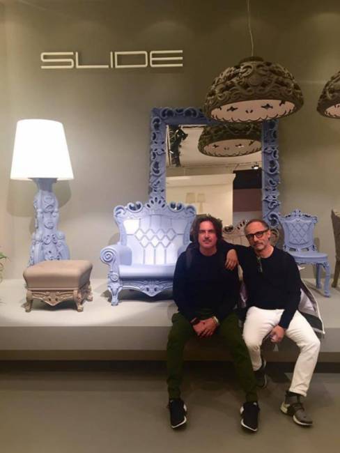 Светильник пластиковый подвесной Dame Of Love Standard Ø1000х540 мм